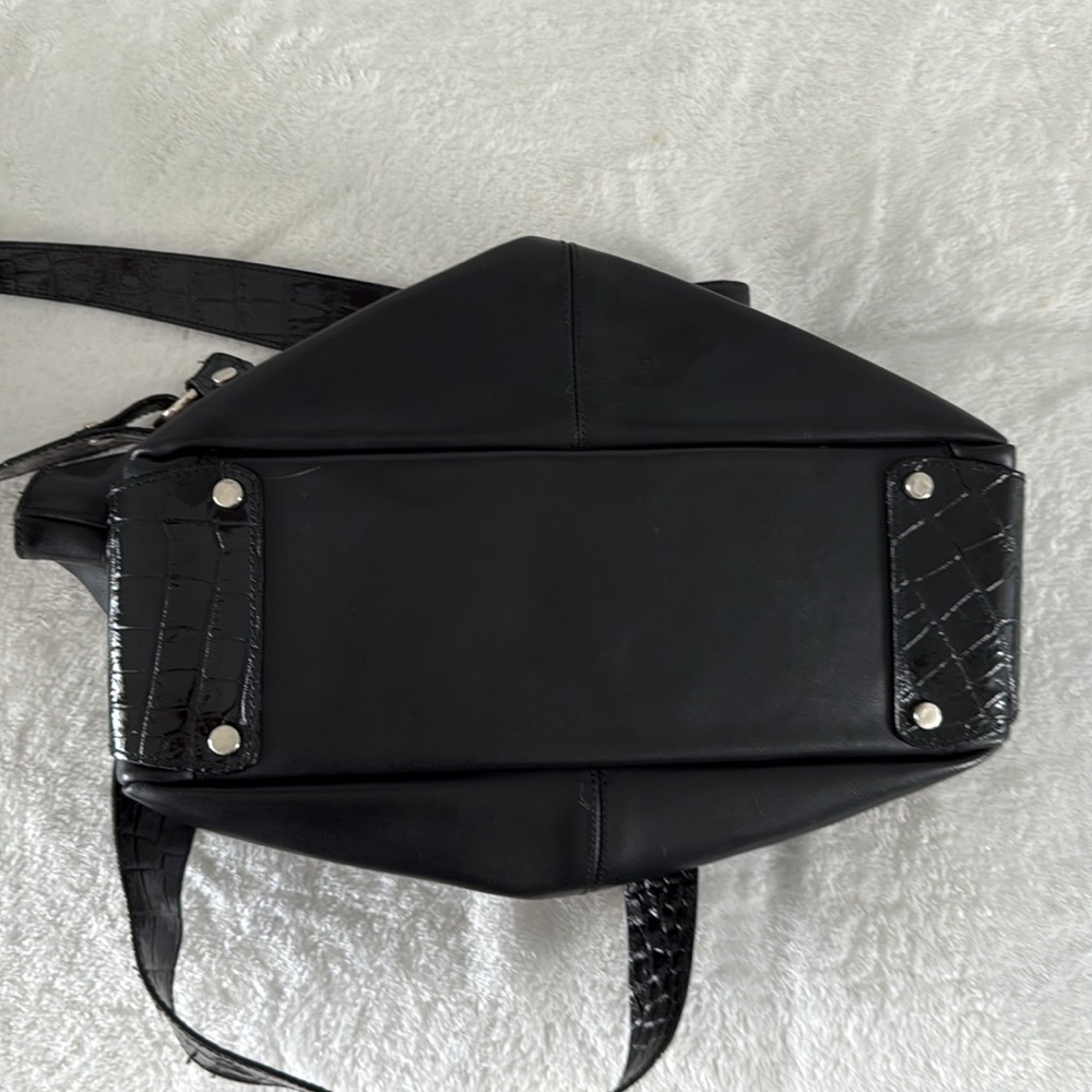 Oxone Leather Statement Bag from Paris France. - Picture 10 of 13